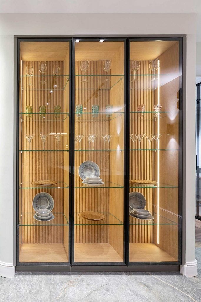 Tủ kính trưng bày (2)