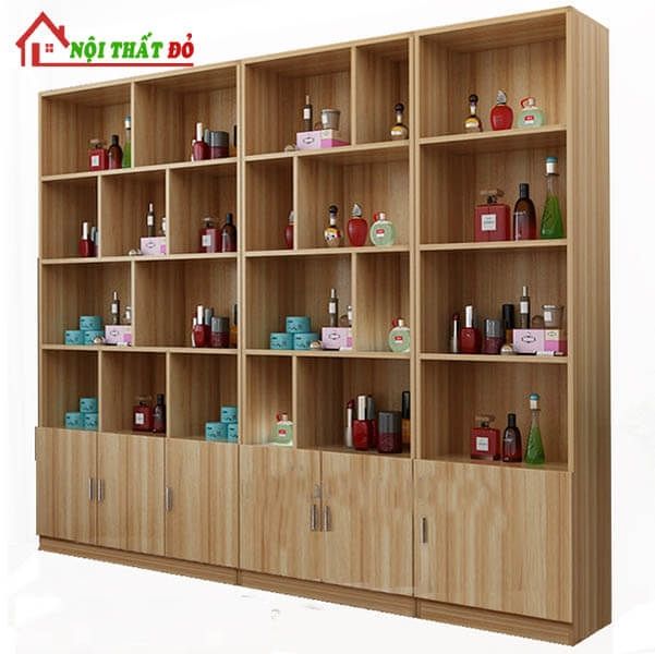 Hình ảnh kệ trưng bày tại quán