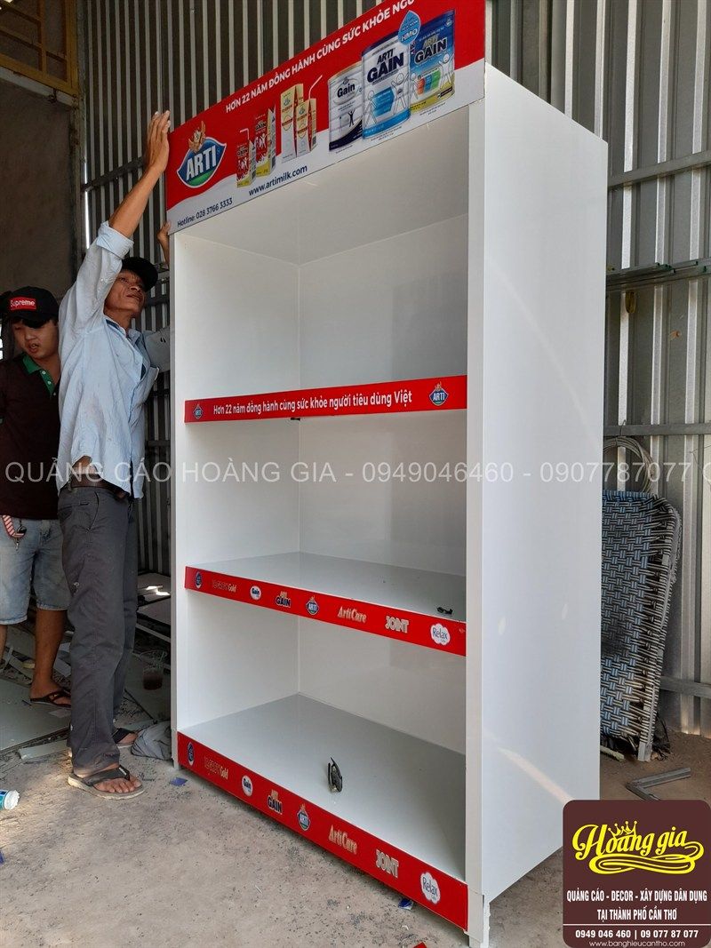 Xưởng Sản Xuất Tủ Trưng Bày 3 Tủ trưng bày tại Cần Thơ