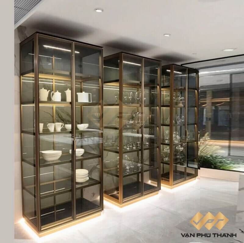 Tủ Trưng Bày Hiện Đại 2026 4 Tủ trưng bày cảnh kính