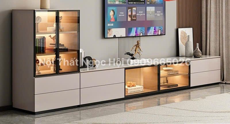 Tủ Trưng Bày Tối Giản 1 Tủ trưng bày kính trong suốt